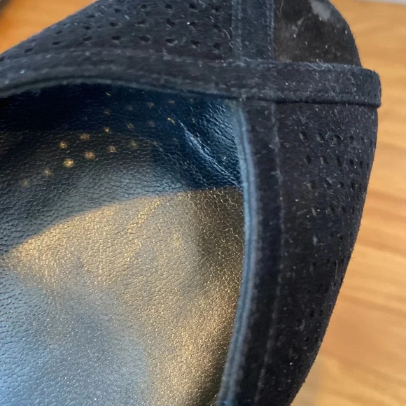 Stuart Weitzman black suede peep toe size 10M - Picture 11 of 13